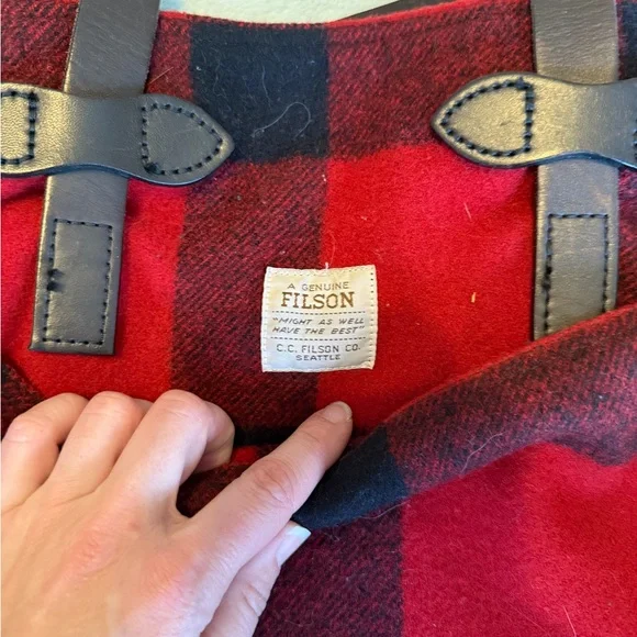 Filson Wool Tote - Picture 5 of 8